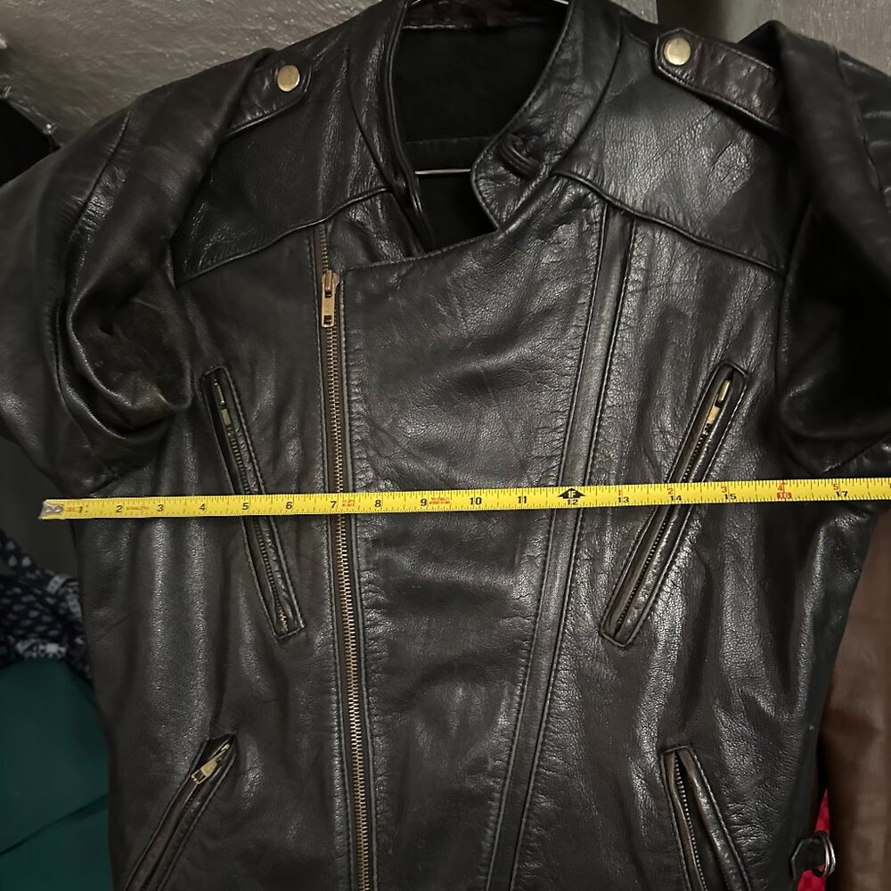 Vintage Blk Leather Moto Jacket Size 40  _Worn but Awesome_no Liner (As Is) - Picture 7 of 12